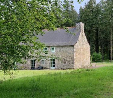 Paimpont Maison | Paimpont: Gîte de la Haute Fenderie