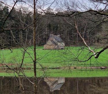Paimpont Maison | Paimpont: Gîte de la Haute Fenderie