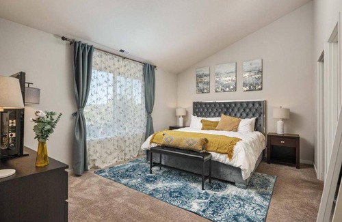 Beaverton Maison | Painted Mountain BnB