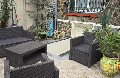 Bondy Appartement | Paisible Studio. Proche de tout commerces, services et transports.