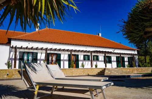 Grandola Maison | Palácio Club House - Lugar Minas da Caveira