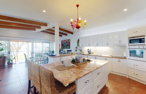 Brisbane Waterfront Maison | PALAZZO ON THE BEACH