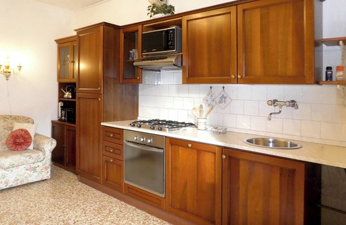 Treviso Appartement | 'Palazzo Rossi' Appartement 3B dans la vieille ville avec balcon, parking gratuit et WiFi