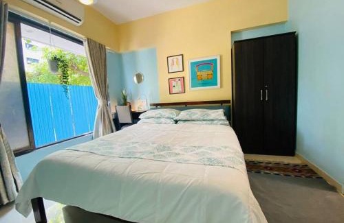 Khar Appartement | Pali Carters Building 101, 20th Road, Khar West by Connekt Homes