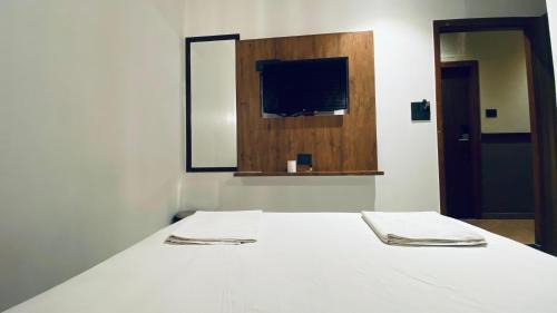Wellington Pier Hôtel | Palm Breeze Hotel - Colaba