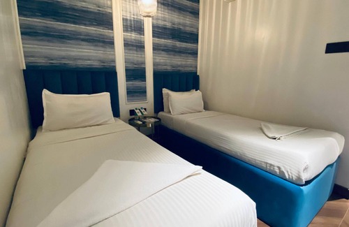Wellington Pier Hôtel | Palm Breeze Hotel - Colaba