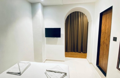 Wellington Pier Hôtel | Palm Breeze Hotel - Colaba