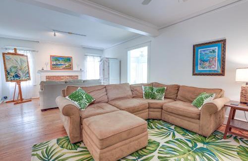 Palm City Maison | Palm City Home with Pool and Florida Room - Near Golf