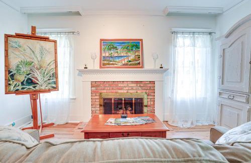 Palm City Maison | Palm City Home with Pool and Florida Room - Near Golf