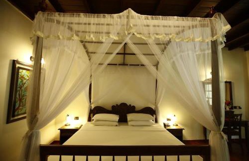 Nuwaragam Palatha Central Hôtel | Palm Garden Village Hotel