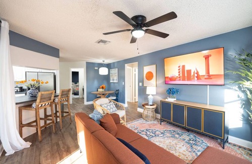 Palm Harbor Maison | Palm Harbor Resort |Theater Bowling Putt Putt Pool