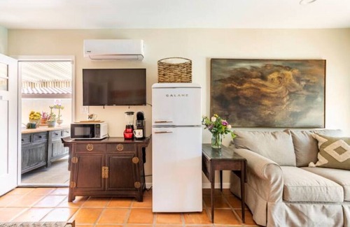 Tahquitz River Estates Appartement | Palm Springs First 420 LGBTA Shiloh Pet-Friendly near downtown
