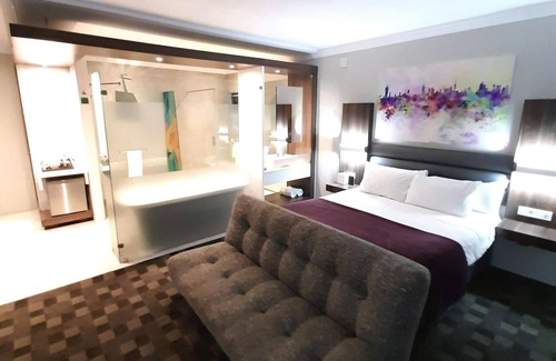 Brits Hôtel | Palm Swift Luxury Accommodation