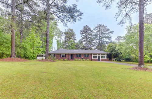 Palmetto Cottage | Palmetto Cottage w/ Fire Pit, Game Table + More!