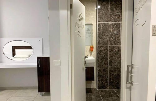 Artikli Hôtel | Palmiye Suit Otel