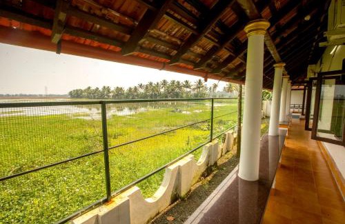 Alappuzha Maison | Palmy Lake Resort