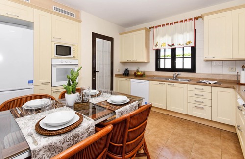 Playa del Cable Maison | Pamipa, relax y confort en Playa La Concha