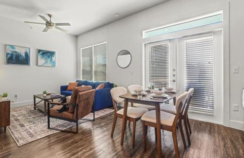 West Oak Hill Appartement | Pampering New Unit Studio 1Ba Pool, Golf Sim