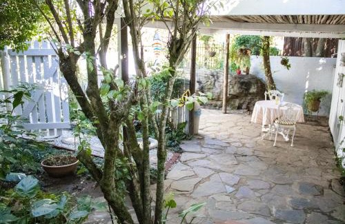 Kaapsehoop Maison | Panda's Guest Cottages