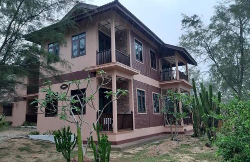 Kampung Penarik Station Balnéaire | Pandan Laut Beach Resort