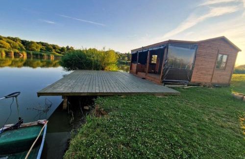 Pusztavacs Appartement | Panoráma Horgászház