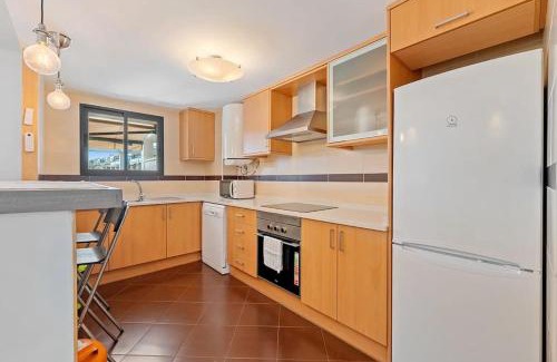 San Jorge Appartement | Panorámica Golf Resort 6 pax Castellón
