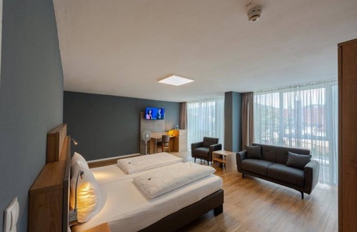 Neustadt an der Weinstrasse Hôtel | PANORAMA HOTEL in Neustadt an der Weinstraße