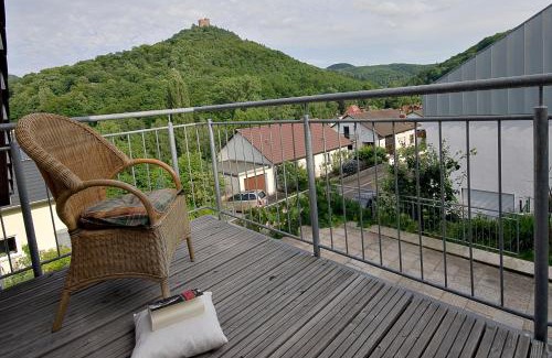 Annweiler am Trifels Appartement | Panorama-Fewo Töpfer