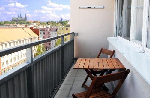 Prague 6 Appartement | Panorama Prague Castle with Terrace