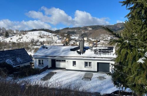 Schwalefeld Appartement | Panoramablick Willingen Schwalefeld