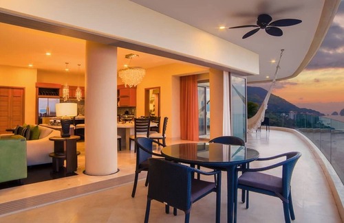 Puerto Vallarta Station Balnéaire | ULTRA PANORAMIC 3 Bedroom, 4 Bath RESIDENCE CONDO GARZA BLANCA PRESERVE & SPA