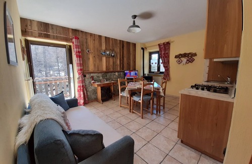 Bionaz Appartement | Panoramic and bright two-room apartment