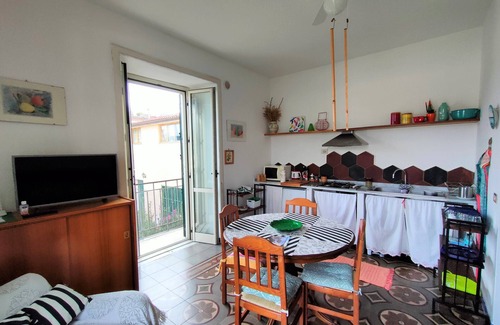 Agropoli Appartement | Panoramic apartment in villa on beach, in center