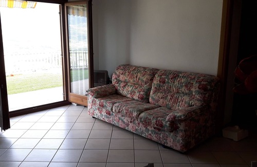 Montan-Angelin-Arensod Appartement | appartement panoramique dans un chalet avec espace vert