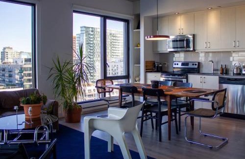 Cite Multimedia Appartement | Panoramic Apartment in the old port