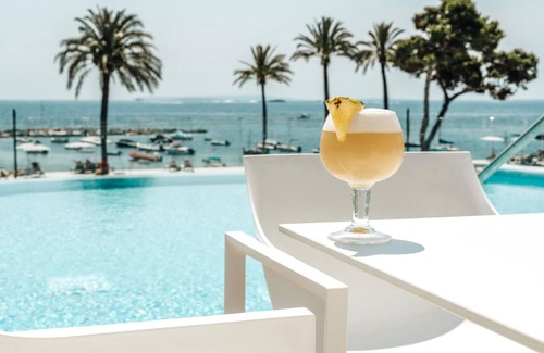 Ibiza Town Station Balnéaire | Panoramic beach views in all inclusive Joy suite at the Ibiza Twiins