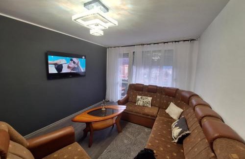Piatra Neamt Appartement | Panoramic Central Apartment