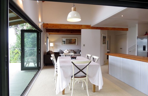 Coromandel Maison | Panoramic Harbour Views-Indoor/Outdoor Living-Unlimited Internet/Smart TV/Quiet