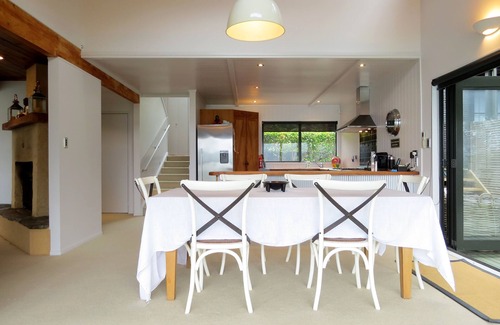 Coromandel Maison | Panoramic Harbour Views-Indoor/Outdoor Living-Unlimited Internet/Smart TV/Quiet