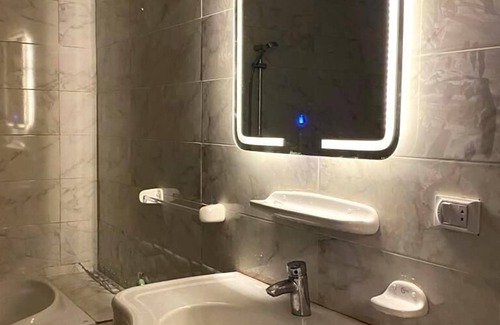 Giza Appartement | Panoramic Nile and pyramids view vintage apartment