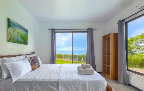 Ballena Maison | Panoramic Ocean View Jungle Home with Private Pool