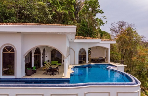 Punta Leona Maison | Vue panoramique sur l'océan Waterfront Luxury Home