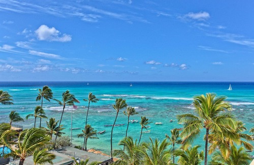 Diamond Head - Kapahulu - St. Louis Copropriété | 20th Floor, Quiet End of Waikiki, Beachfront with Diamond Head View!