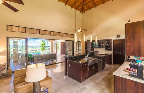 Chontales Maison | Panoramic Sunsets and Cano Island Views