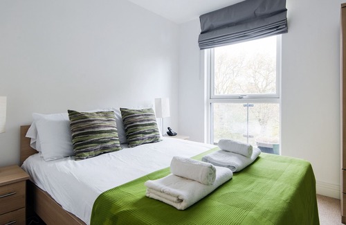 Bow West Appartement | Panoramic Victoria Park Home close to Stratford by UnderTheDoormat