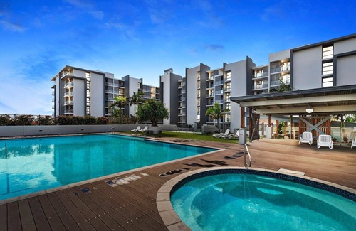 Scarborough Appartement | "Panoramic View Scarborough Beach"