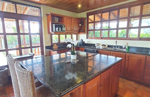 Escobal Villa | Vues panoramiques, Bali style, Pool-tropicale privée-Atenas