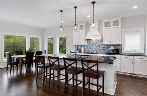 Afton Maison | Panoramic Views by Vineyards 4000 sf new home on 40 acs
