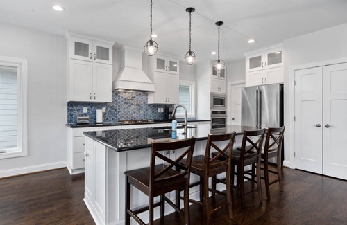 Afton Maison | Panoramic Views by Vineyards 4000 sf new home on 40 acs
