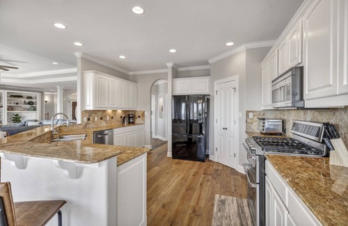 Highland Lake Estates Maison | Panoramic views of Lake Travis & TX Hill Country